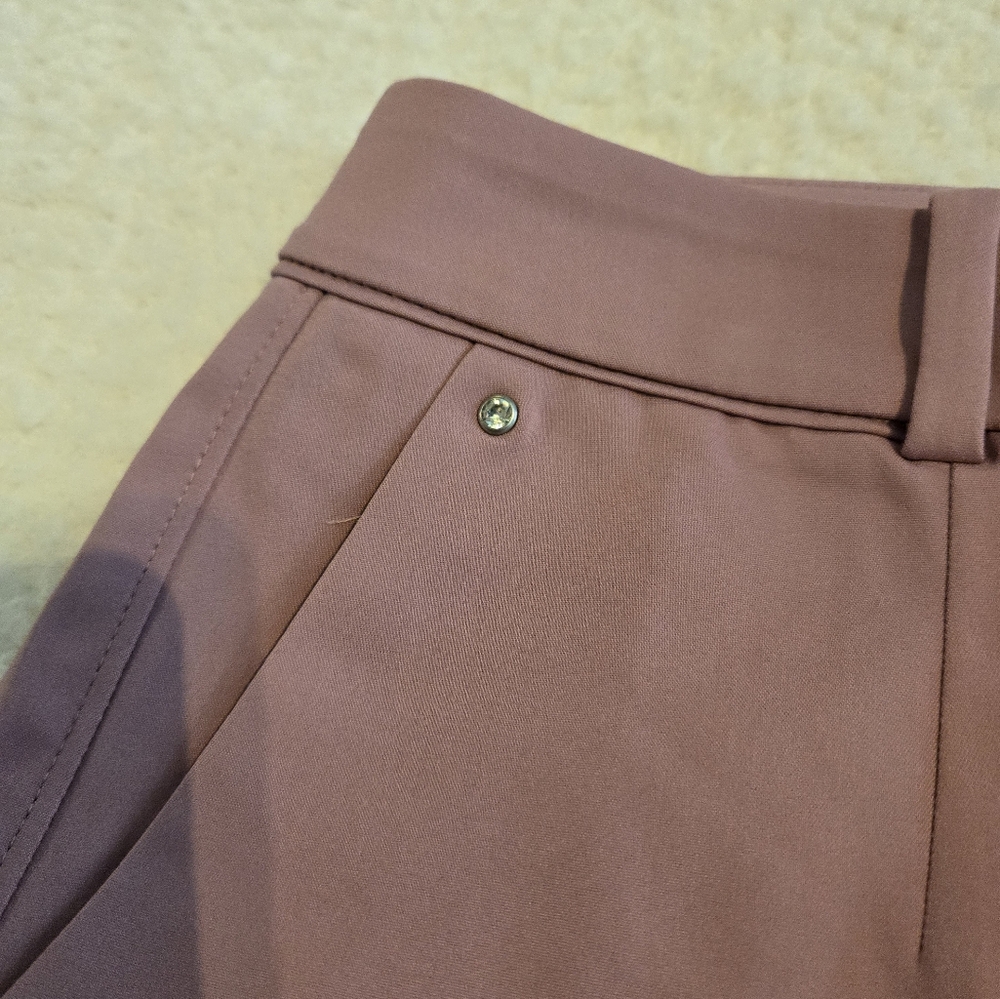 White House Black Market Mauve Shorts - Picture 4 of 8